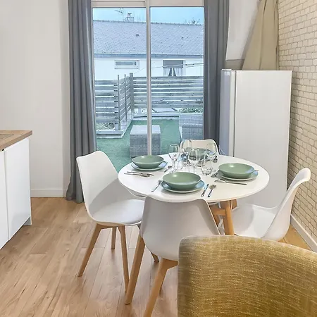 Apartment Angevin Avec Terrasse Et Wifi Rapide Angers