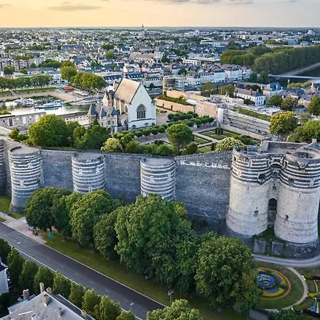 Apartment Angevin Avec Terrasse Et Wifi Rapide *